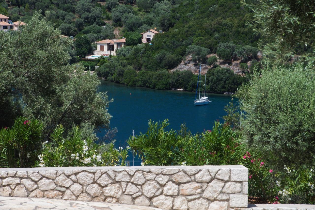 Villas Amantea- Four Villas With Big Pool And Infinity Pool Sívota Buitenkant foto