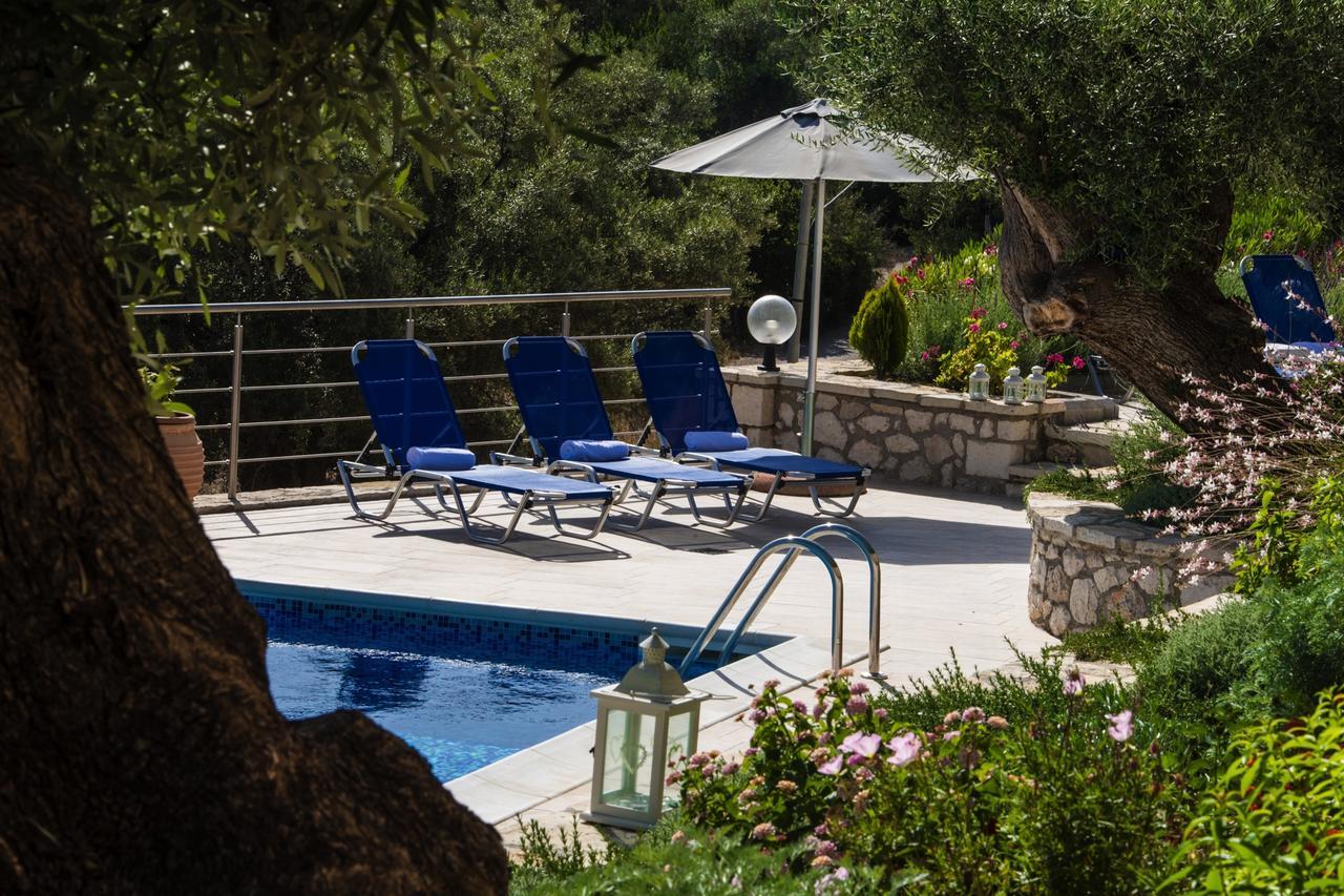 Villas Amantea- Four Villas With Big Pool And Infinity Pool Sívota Buitenkant foto