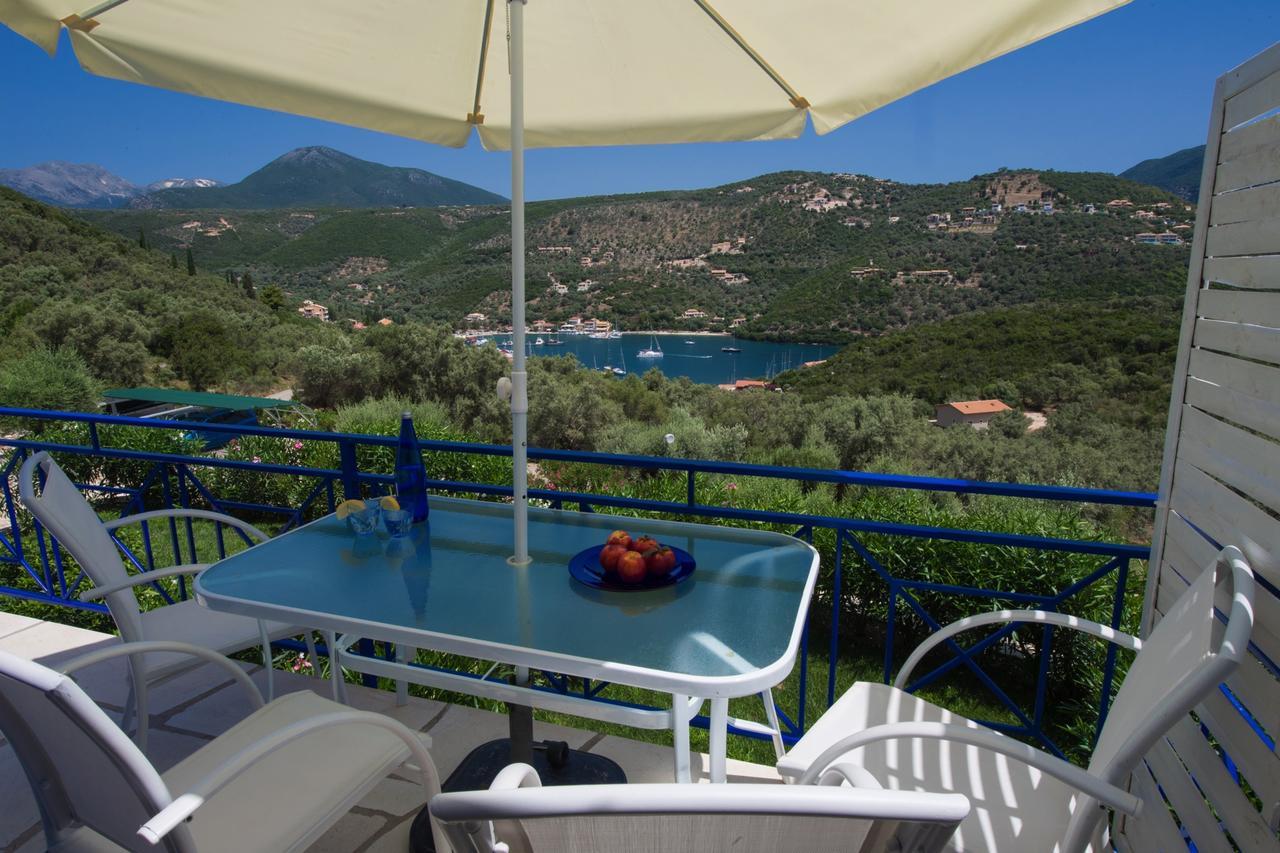 Villas Amantea- Four Villas With Big Pool And Infinity Pool Sívota Buitenkant foto